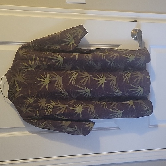 Hawaiian Shirt - Picture 3 of 3